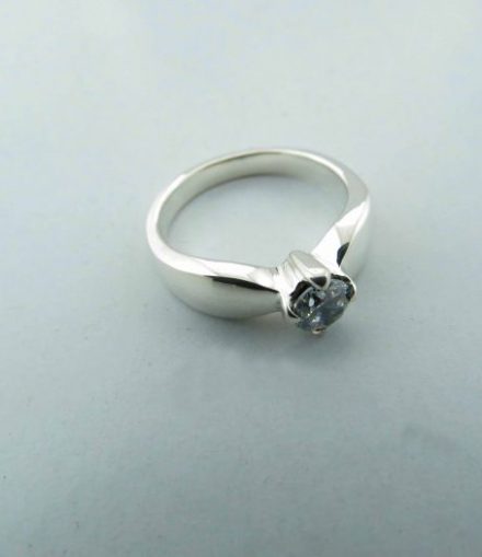Anillo Compromiso Aro Sesgado