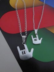 D.-Mano-Rock6
