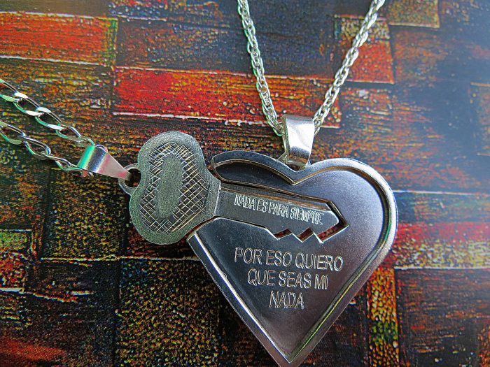 Dijes Corazón y Llave Moderno
