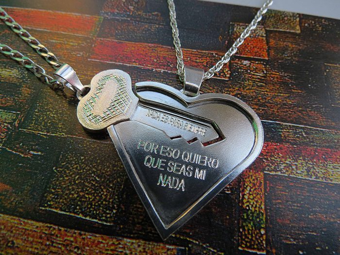 Dijes Corazón y Llave Moderno - Imagen 2