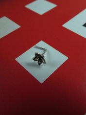 PiercingFlorPetalos (2) PiercingFlorPetalos (2)