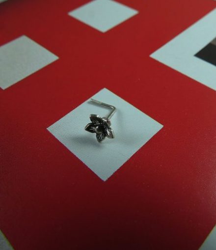 Piercing Flor Pétalos