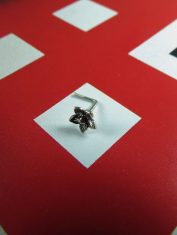PiercingFlorPetalos (3) PiercingFlorPetalos (3)