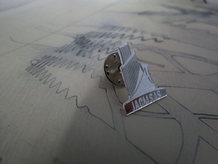 Pin Corporativo Grabado en Plata - Imagen 5
