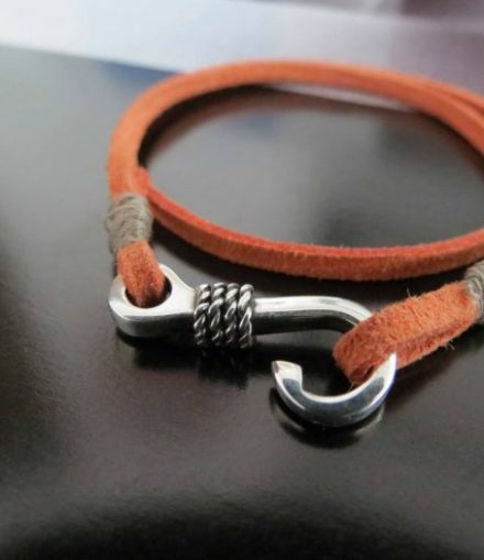 Pulsera Anzuelo Plata y Cuero