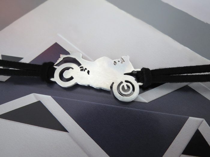 Pulsera Moto Cuero Plano