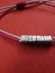 PulseraNombre Cubos (3)
