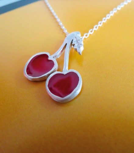 Collares