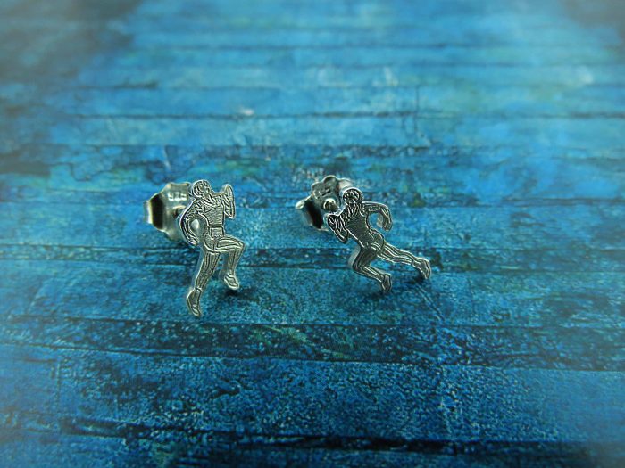 Aretes Topo Figura Grabada