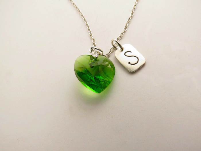 Dije Corazón Swarovski con Placa Inicial