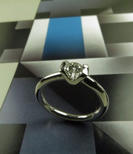 Anillo Compromiso Corona V