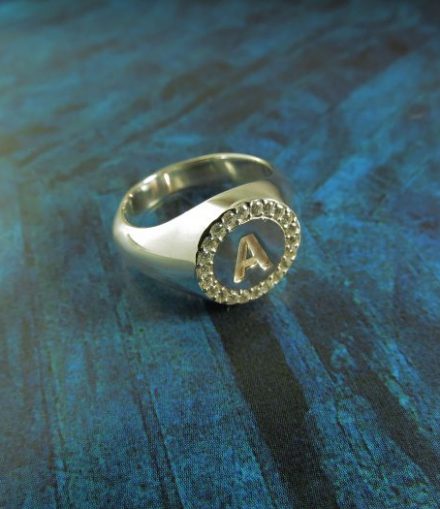 Anillo Inicial Personalizado Con Zircones