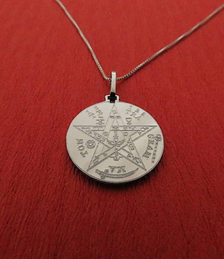 Dije Tetragramatón plano grabado