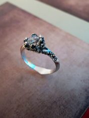 Anillo-Flor-Aro-Entorchado-Piedras (5)