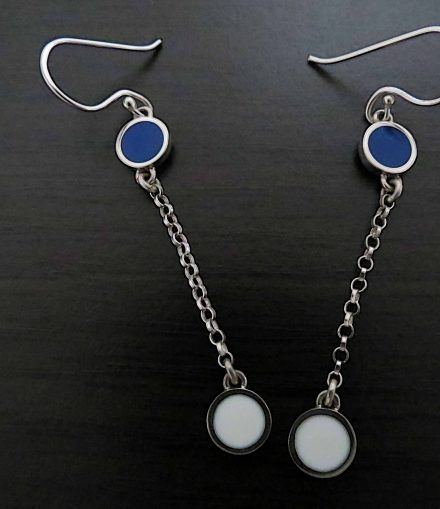 Aretes Colgantes Universo