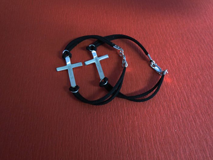 Pulseras Cruz Sencilla - Imagen 4
