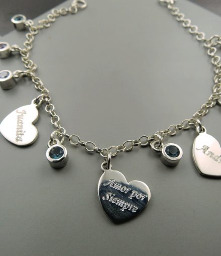 Pulsera Corazones con Zircones