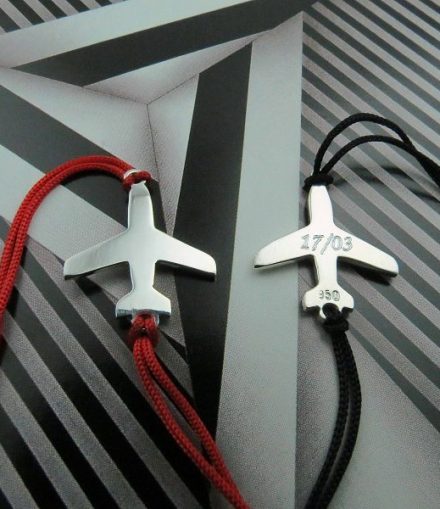 Pulseras Avión Plano