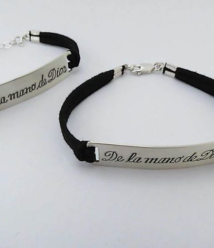 Pulseras Grabadas a Mano