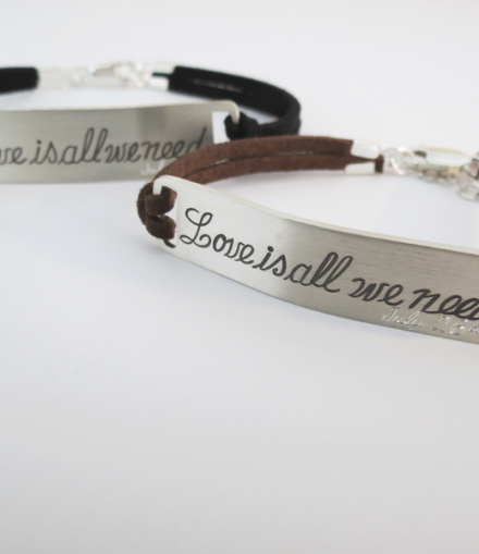 Pulseras Grabadas a Mano y Maquina