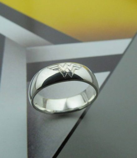 Anillo Símbolo Wonder Woman