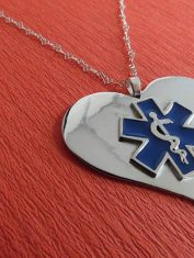 Dije-Corazon-Simbolo-Medicina (1) Dije-Corazon-Simbolo-Medicina (1)