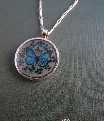 Dije Mariposas Encapsulado
