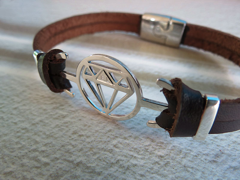 Pulsera Diseño Grabado Personalizado Con Cuero - Imagen 2