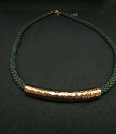 Collar Cuvo Incrustado Miyuki Verde Oscuro
