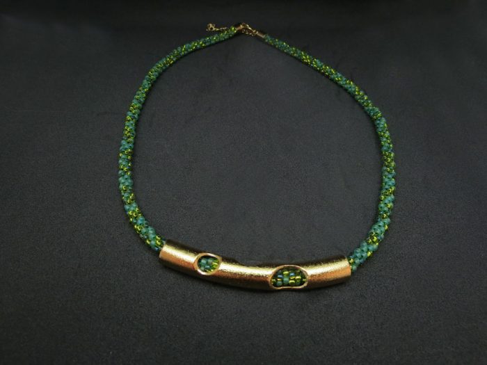 Collar Cuvo Incrustado Miyuki Verde