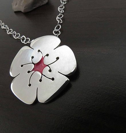 Dije Flor Almendro