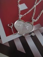 Dije-Corazón-Compartido-Con-Fonendo (2) Dije-Corazón-Compartido-Con-Fonendo (2)