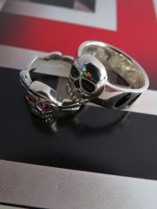 Argollas calavera 3D (2)