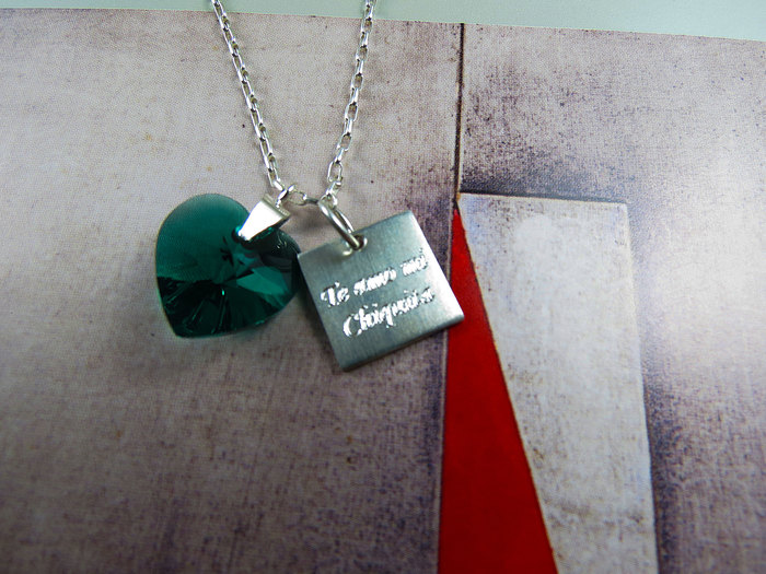 Dije Corazón Swarovski Con Placa Grande