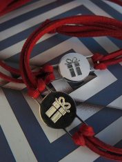Pulseras dije redondo grabado personalizado (1)