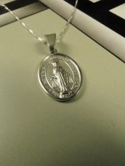 Dije Virgen Milagrosa (1)