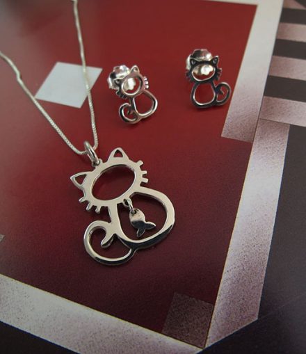 Dije y Aretes Gatos