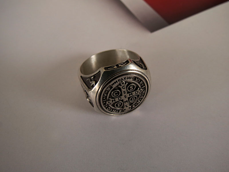 Anillo San Benito