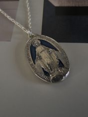 Dije Virgen Milagrosa Con Resina (5) Dije Virgen Milagrosa Con Resina (5)