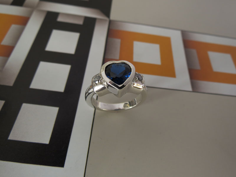 Anillo Piedra Corazón