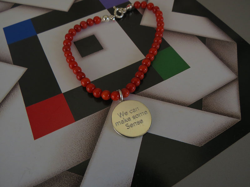 Pulsera Placa Redonda Coral - Imagen 2