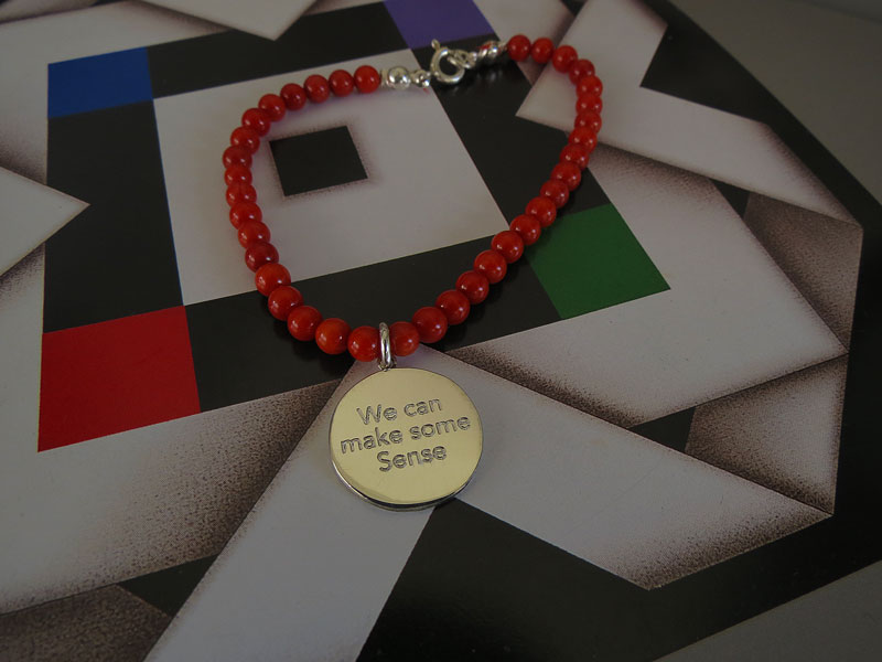 Pulsera Placa Redonda Coral - Imagen 3