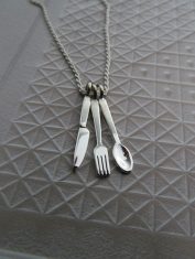 Collar Cubiertos (2)