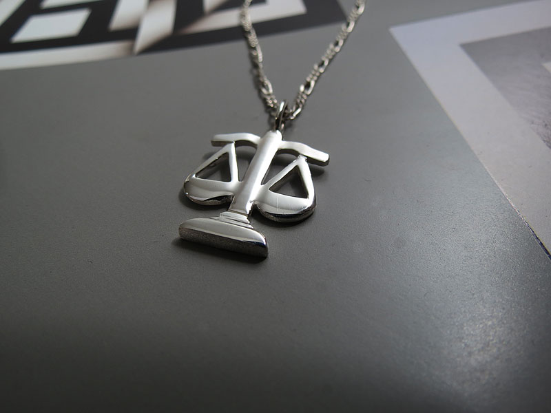 Dije Símbolo Justicia - Imagen 3