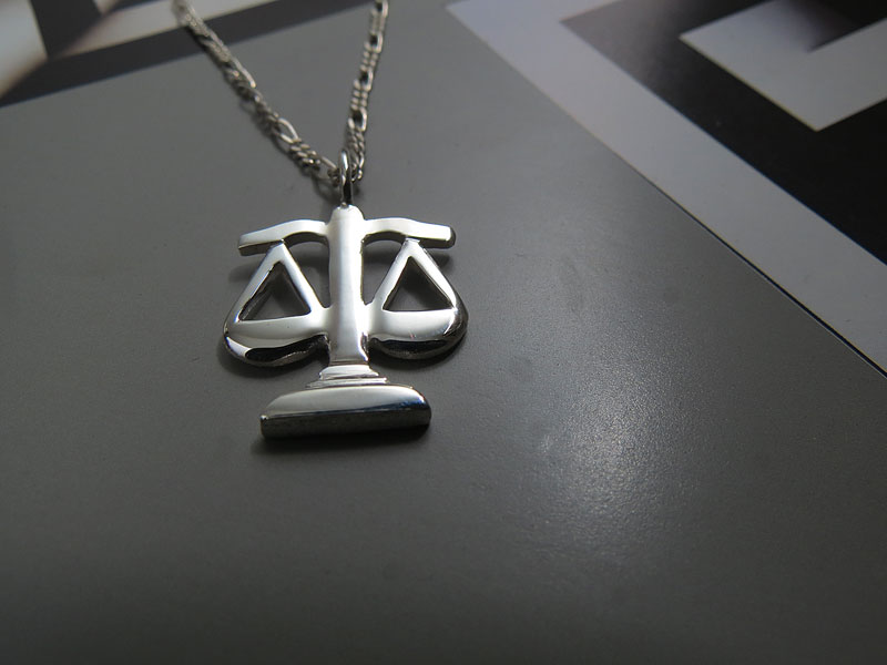 Dije Símbolo Justicia - Imagen 4