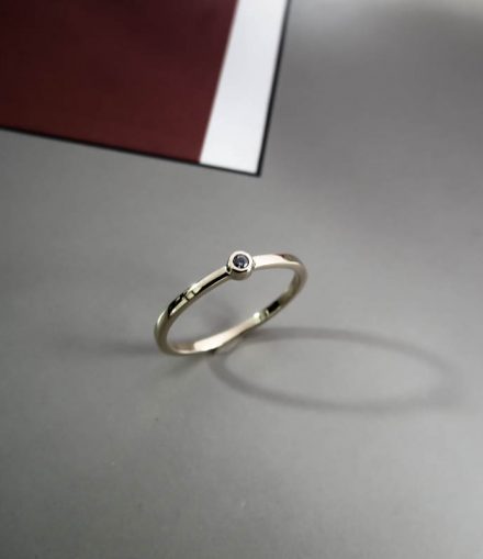 Anillo solitario minimal Plata
