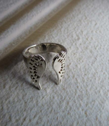 Anillo alas calado